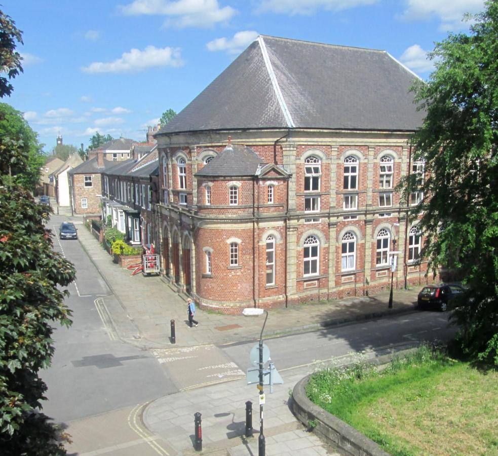 Victoria Bar Apartments Within The City Walls Free Parking York Exterior photo