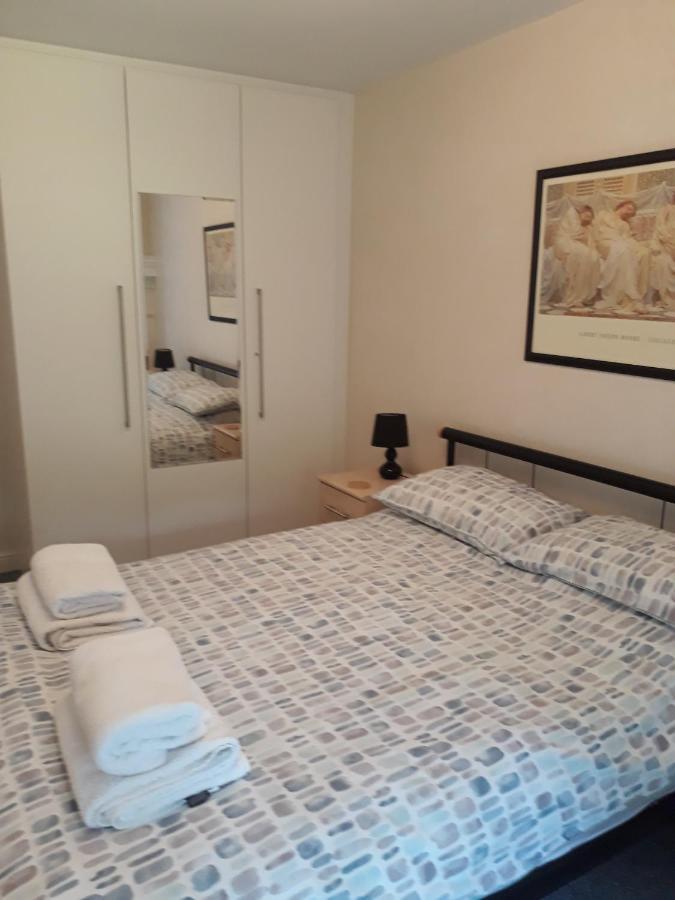 Victoria Bar Apartments Within The City Walls Free Parking York Exterior photo